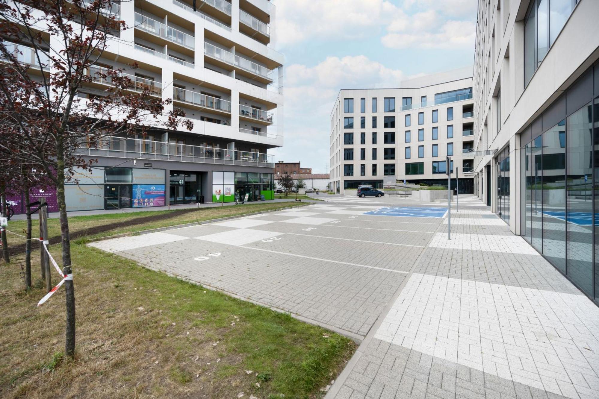 Klasyczny Apartament Z Balkonem We Wroclawiu By Noclegi Renters Dış mekan fotoğraf
